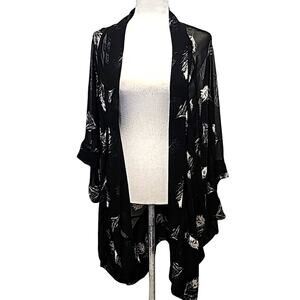 Bobeau Cocoon kimono - layer swimsuit or Cover Up Black and White Feathers Sz 1X